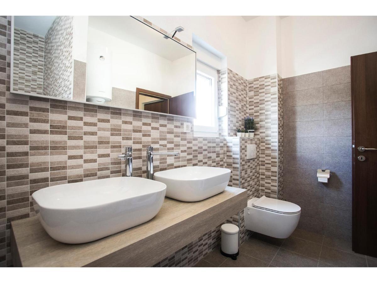 Olive Tree Apartments Сплит Екстериор снимка