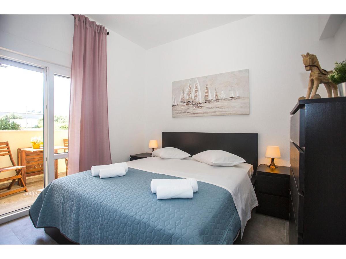 Olive Tree Apartments Сплит Екстериор снимка