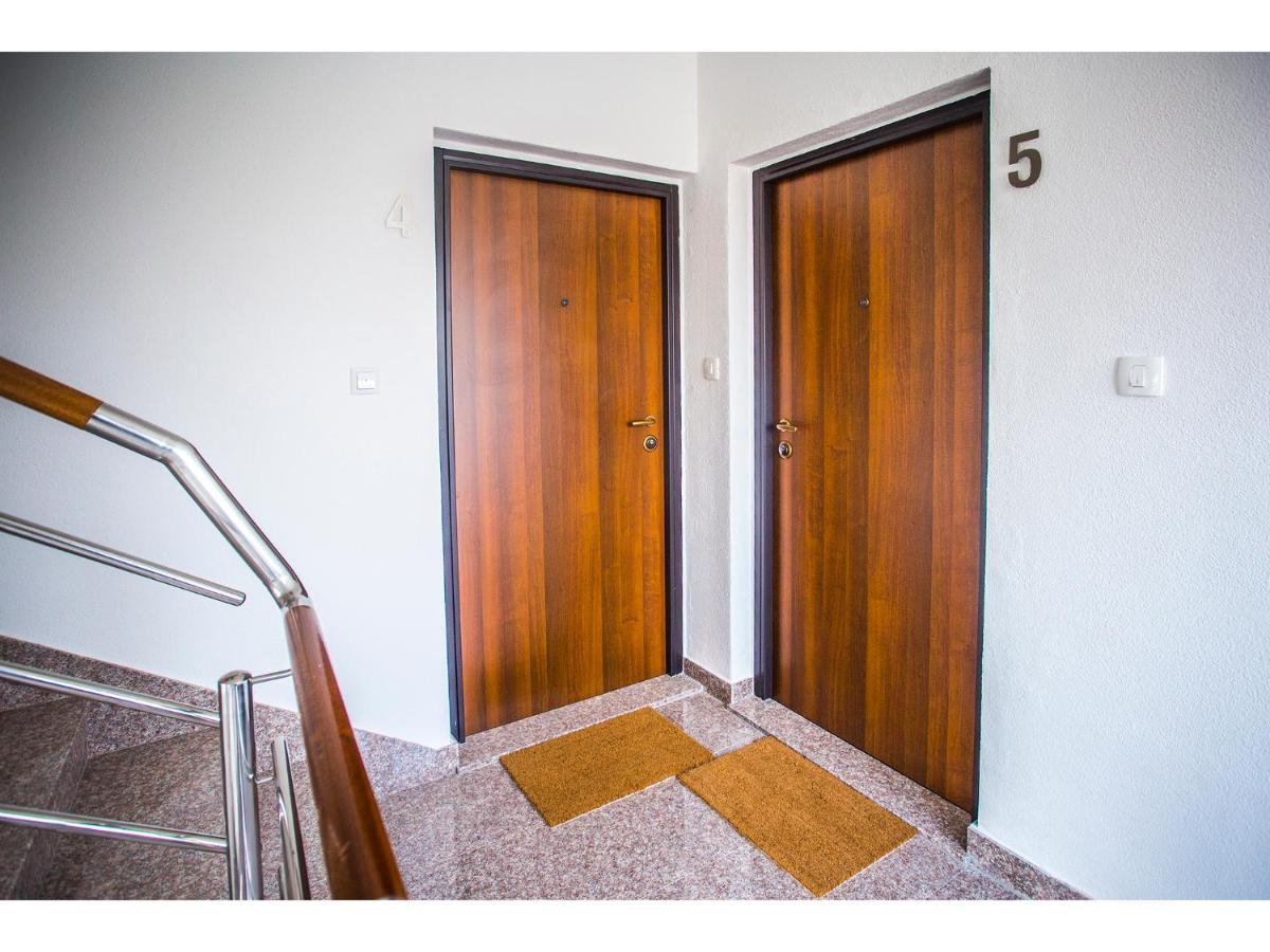 Olive Tree Apartments Сплит Екстериор снимка