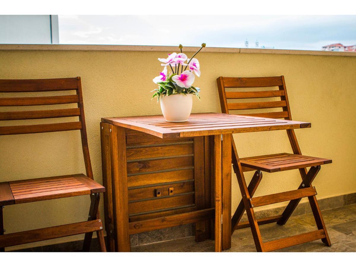 Olive Tree Apartments Сплит Екстериор снимка