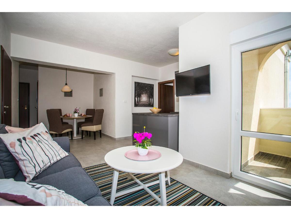 Olive Tree Apartments Сплит Екстериор снимка