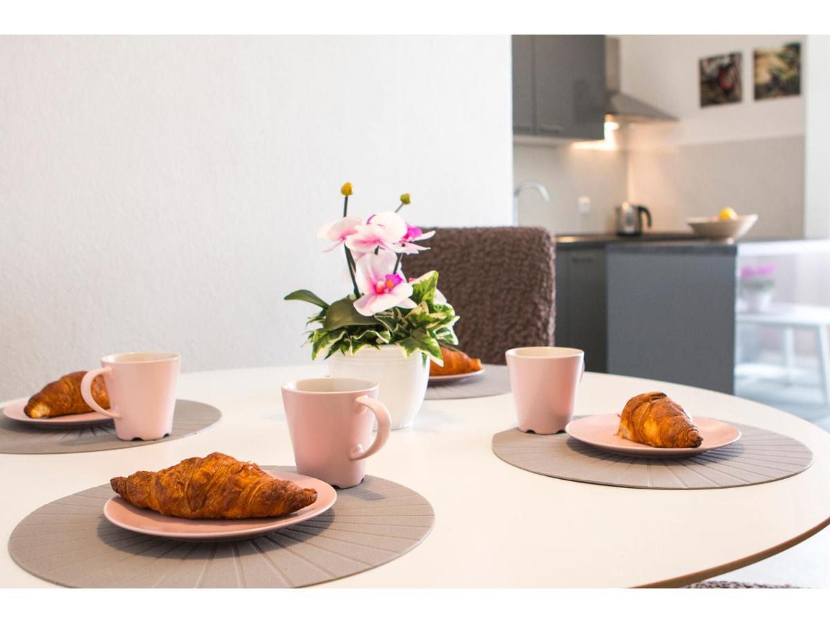 Olive Tree Apartments Сплит Екстериор снимка