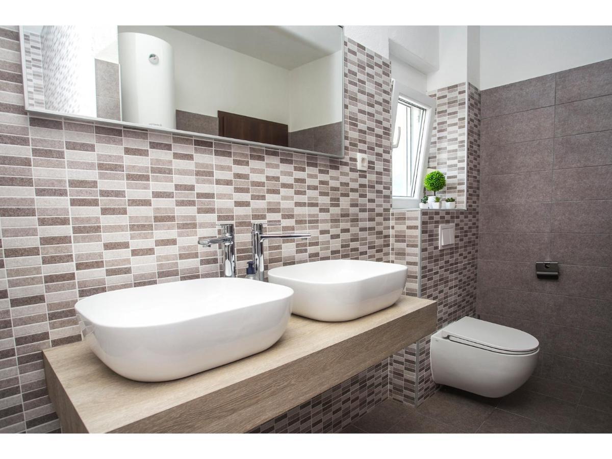 Olive Tree Apartments Сплит Екстериор снимка