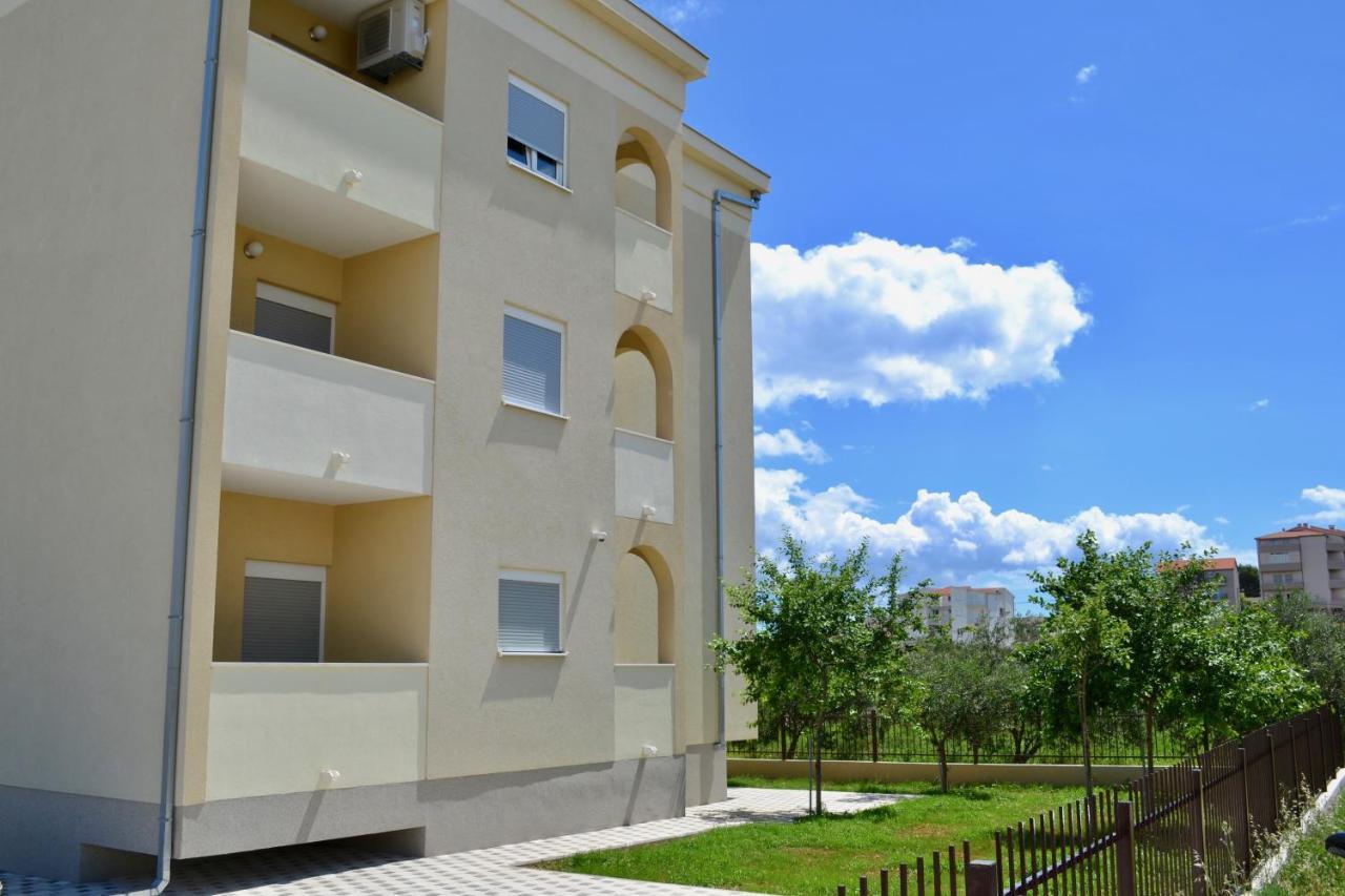 Olive Tree Apartments Сплит Екстериор снимка